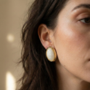 Gold Tone Oval Statement Stud Earrings – Textured White Crackle Enamel Button Earrings – Vintage Inspired Geometric Jewelry Gift for Women